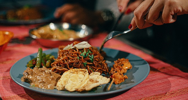 RD$1,632 por Menú indo-holandés para 2 personas que incluye: 1 Entrada