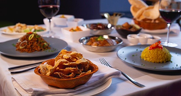 RD$1,632 por Menú indo-holandés para 2 personas que incluye: 1 Entrada