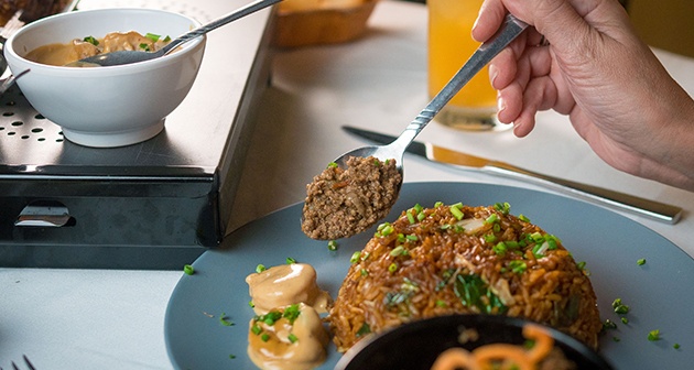 RD$1,632 por Menú indo-holandés para 2 personas que incluye: 1 Entrada